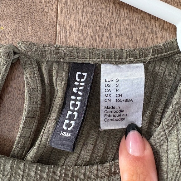 Olive Green Ribbed Cutout Romper - Picture 4 of 4